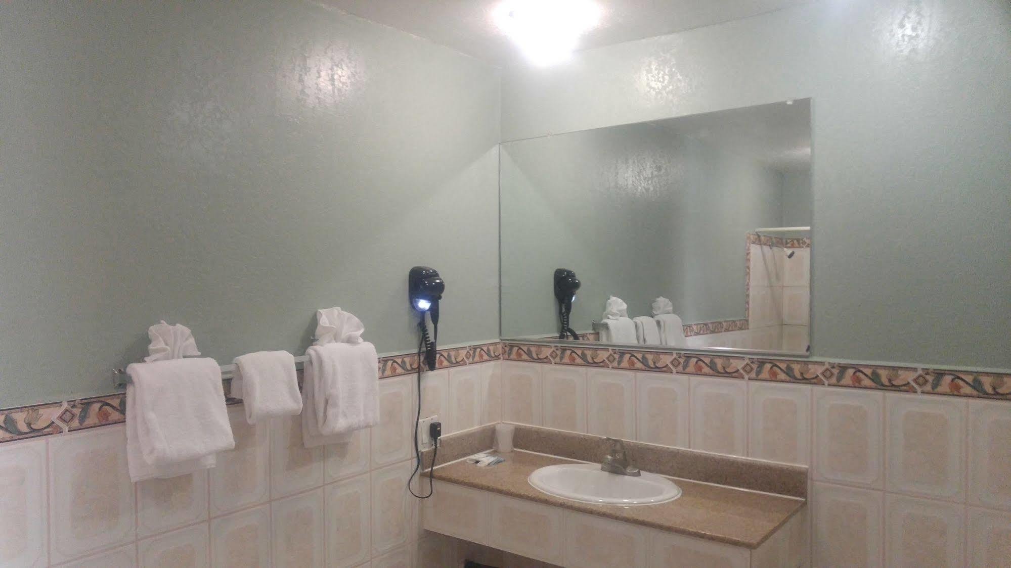 Riviera Motel Anaheim Bagian luar foto